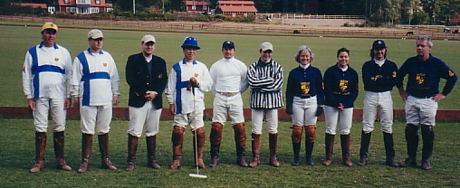 Almaren ja Hyvink��n joukkueet v. 2000